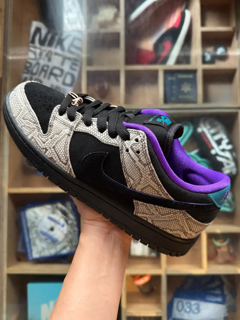 Nike SB Dunk Low x Dashawn Jordan IB6208-200