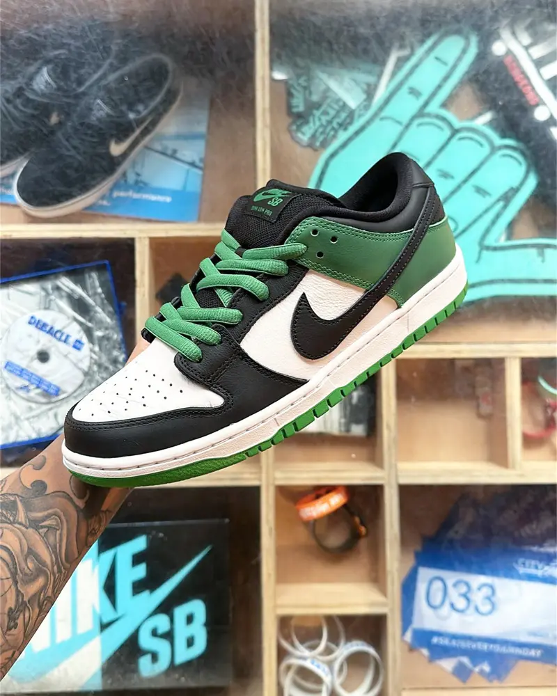 Nike SB Dunk Low Classic Green Men's - BQ6817-302
